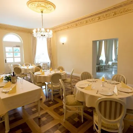 Hotel Spa Akacjowy Dwor