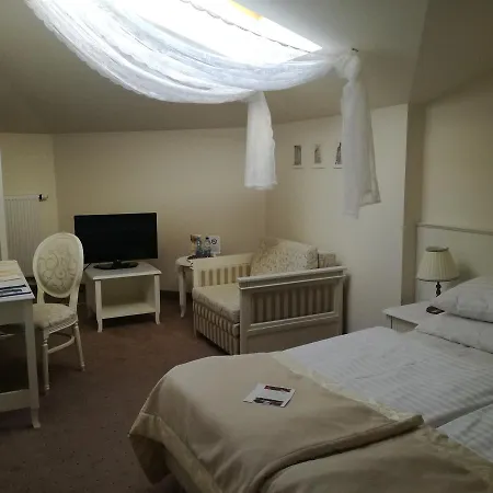 Hotel Spa Akacjowy Dwor