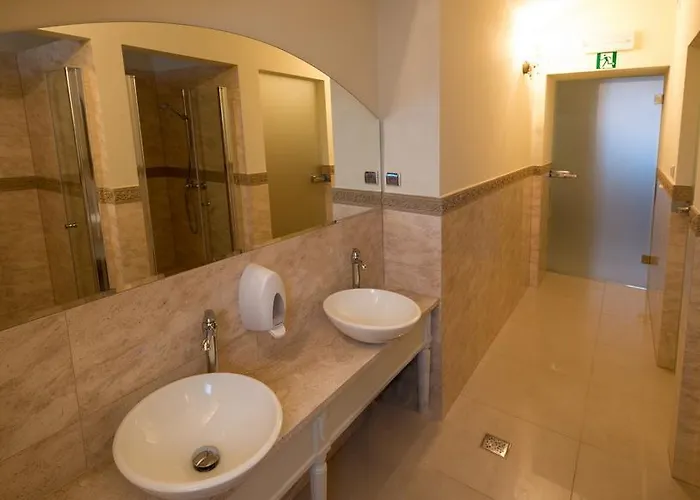 Hotel Akacjowy Dwór