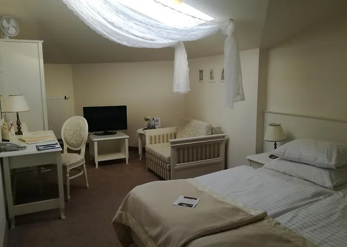 Hotel Akacjowy Dwór